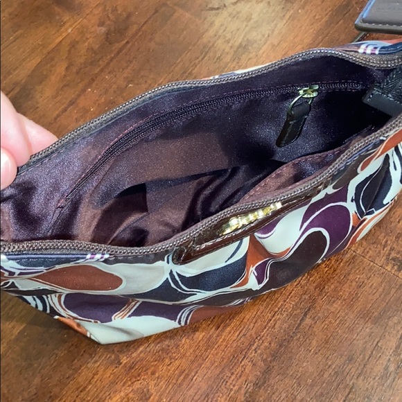 Coach Crossbody - Picture 4 of 4